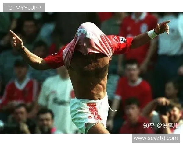 足球明星闪耀舞台展现霸气风范引领时尚潮流与运动激情的完美结合